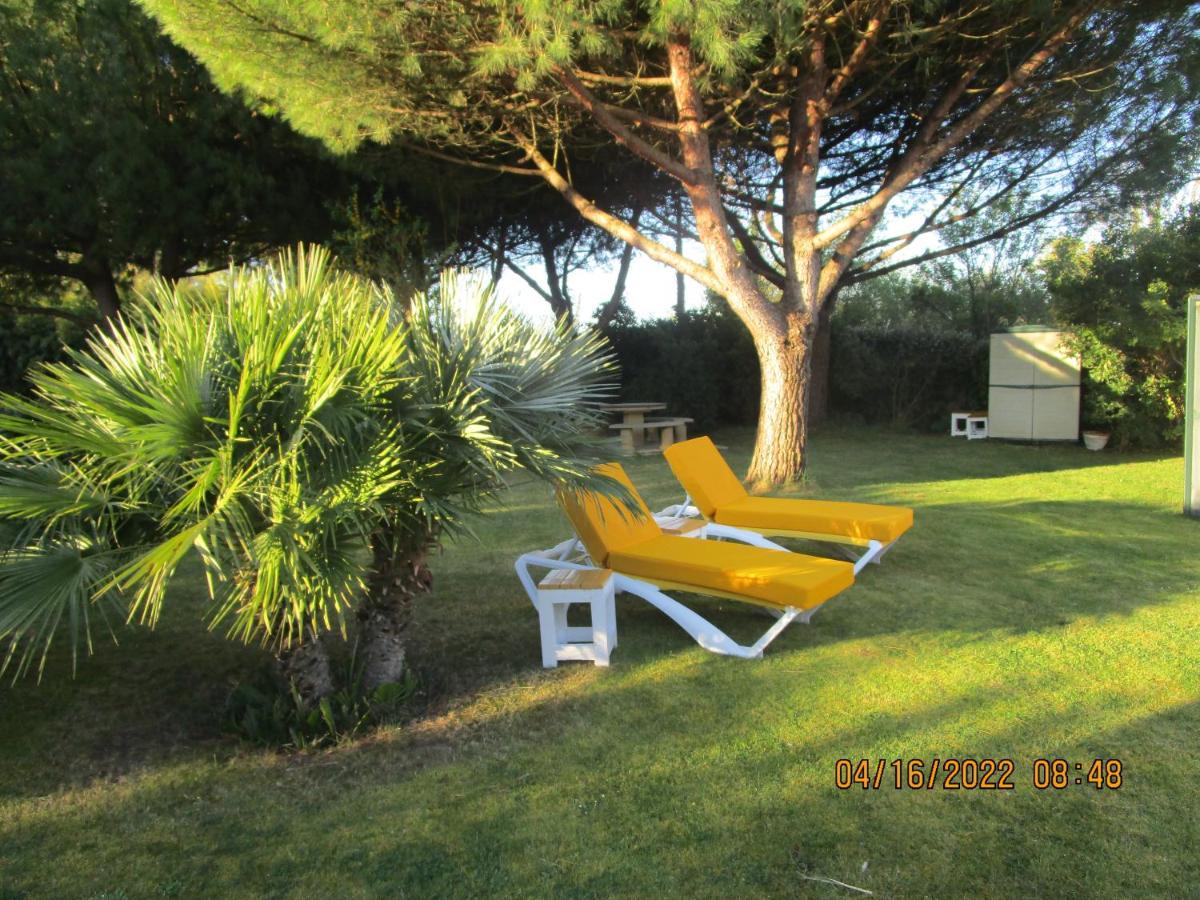 Locatlantique Bed and Breakfast Aytré Exteriör bild