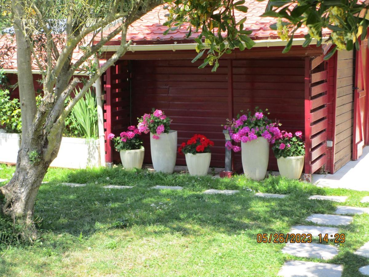 Locatlantique Bed and Breakfast Aytré Exteriör bild