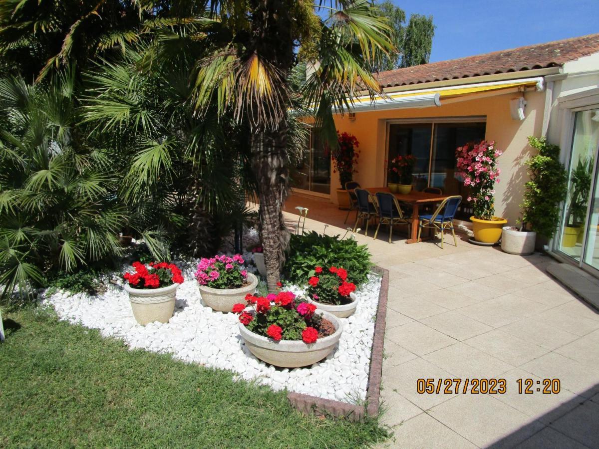 Locatlantique Bed and Breakfast Aytré Exteriör bild