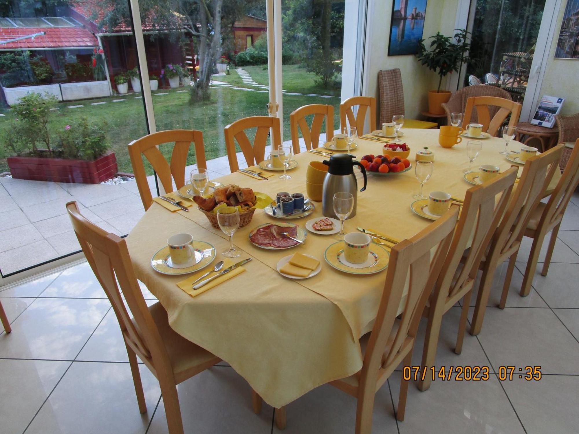 Locatlantique Bed and Breakfast Aytré Exteriör bild